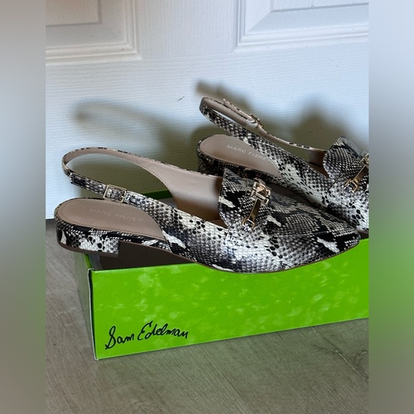 MARC FISHER REPTILE PRINT SLINGBACK FLATS - NWOT - Picture 3 of 8